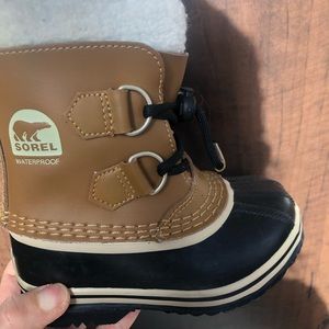 Sorel boots for toddler - size 9